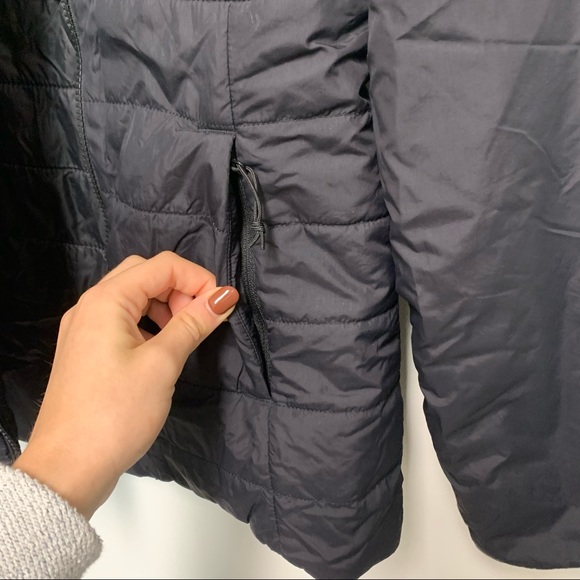 The North Face Down Puffy Jacket - Picture 8 of 9